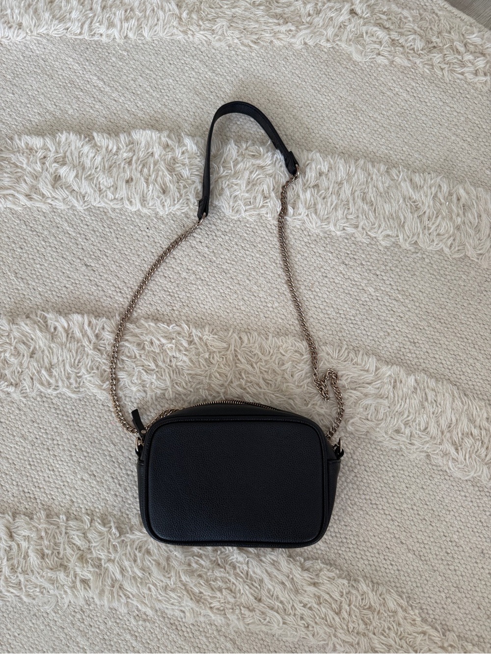 H&M Black Pebbled Crossbody Bag with Chain Strap